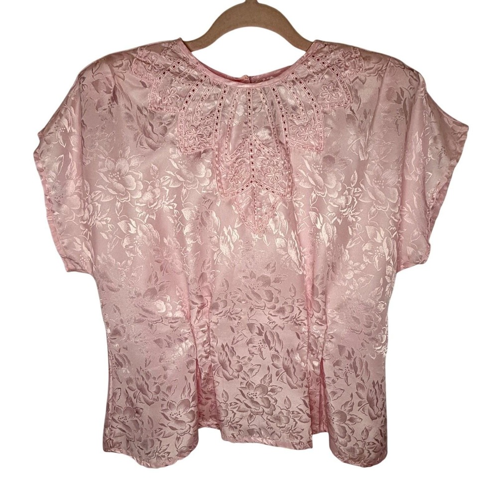 Vintage 80's Pink Jacquard Blouse Lace Bib Collar Button Back Short Sleeve Top